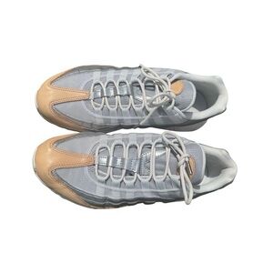 Air Max 95 Se Prm Silver and Tan Sneakers Mens 7.5 Womens 9.5